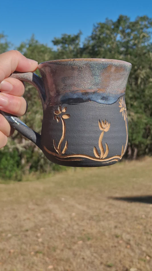 LIC 14 oz Hand Carved Mug