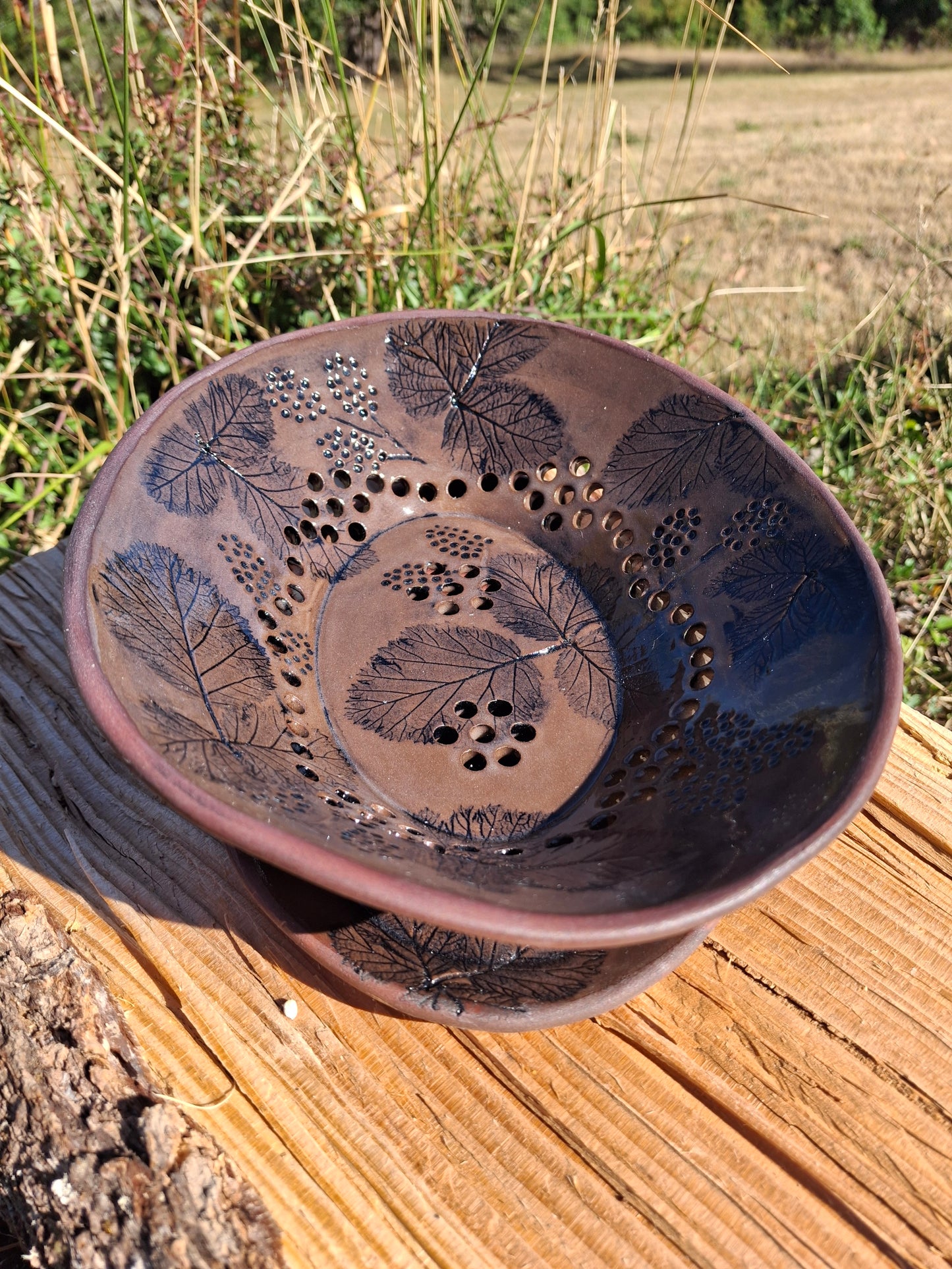 LIC Large Oval Berry Bowl & Tray