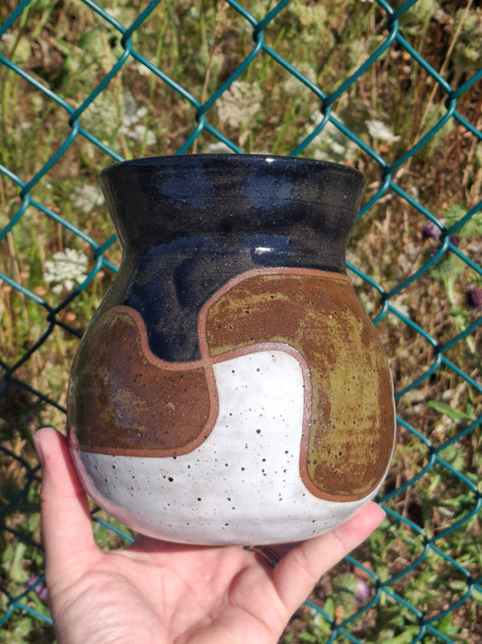 LIC Vases