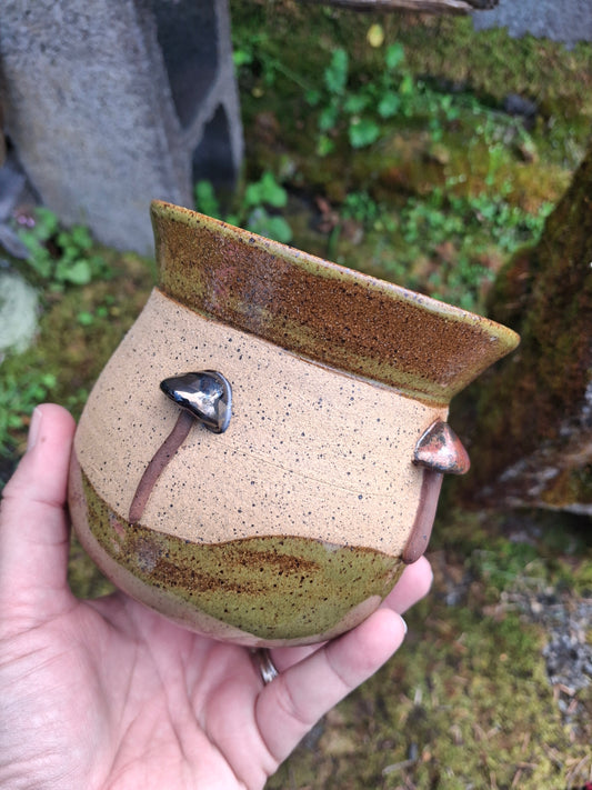 LIC Mushroom Vase