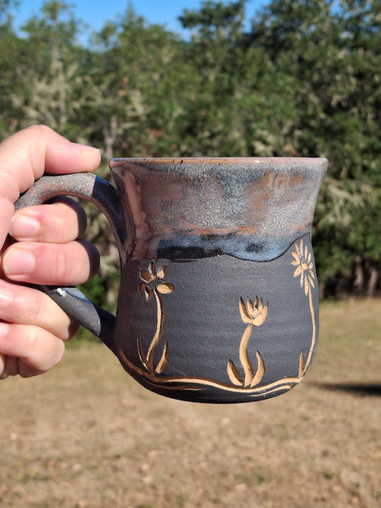 LIC 14 oz Hand Carved Mug